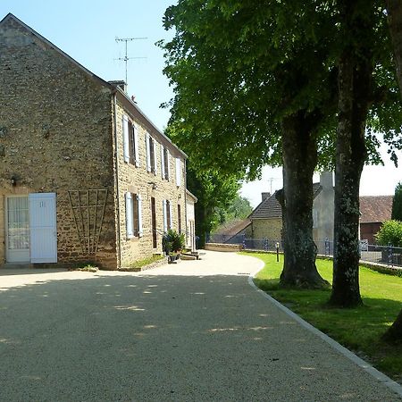 Les Quatre Saisons Bed & Breakfast Moitron-sur-Sarthe Exterior photo